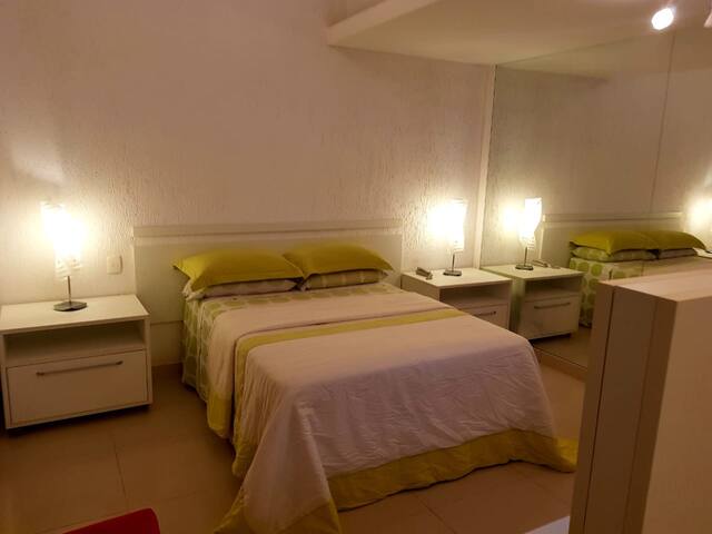 Flat Anexo em lugar calmo com condomínio privado!