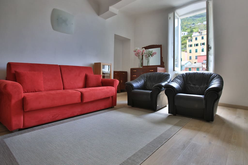 Altre prospettive del salone.