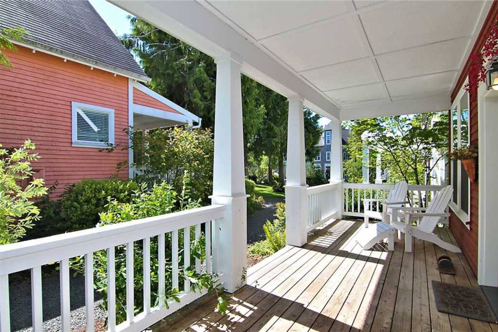 Covered porch with sitting area