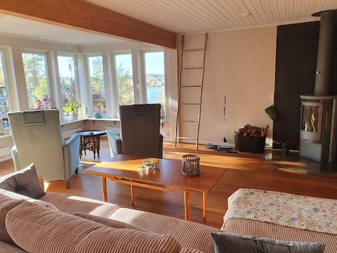 Popular Airbnb listing: Holiday home with lake view 45 minutes from Stockholm. in Trosa