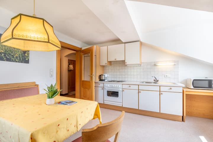 Nette Dachgeschoss Ferienwohnung In Zentrumsnähe - Mittersill