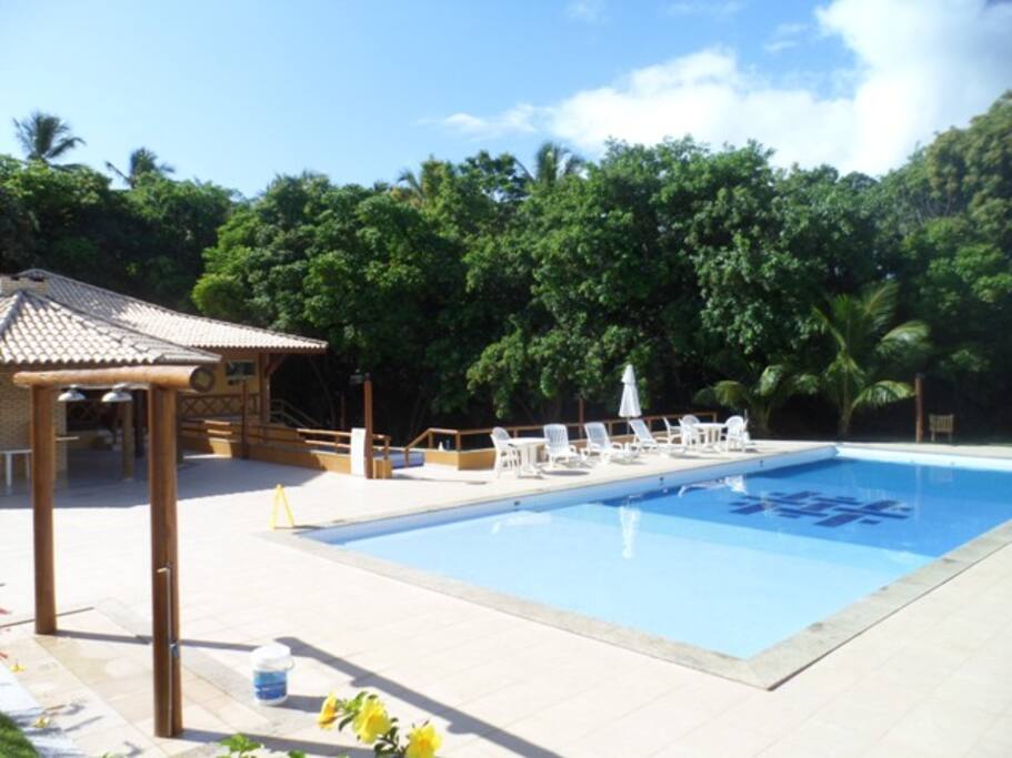 PISCINA