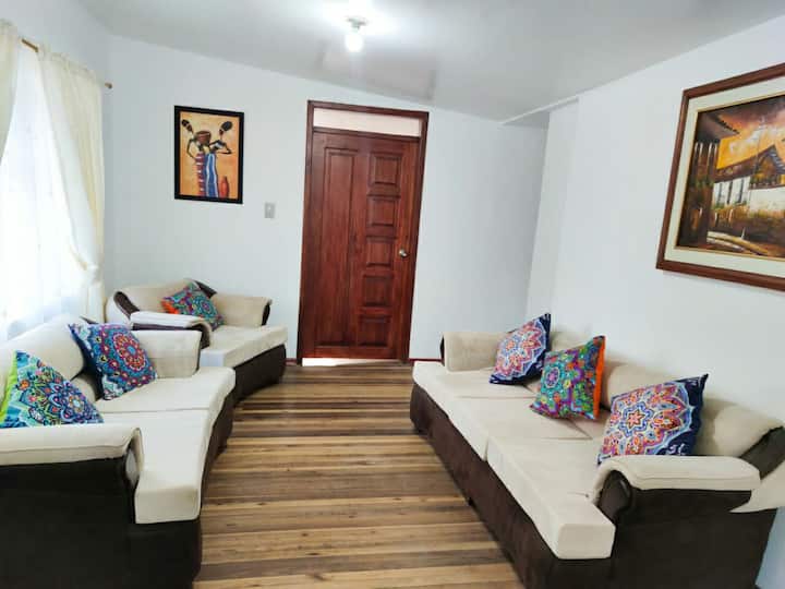 Hermoso Hogar/ En El Centro Histórico De Quito ! - Quito
