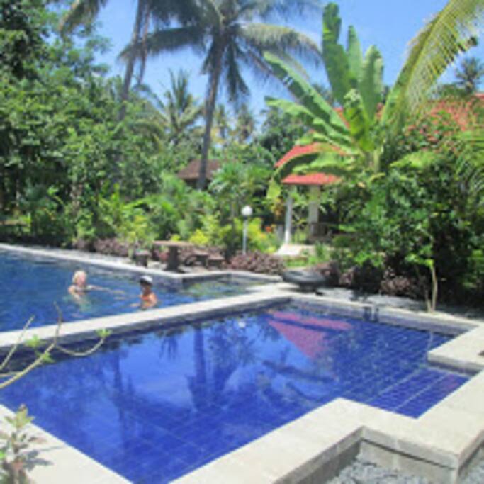 Room close to the pool