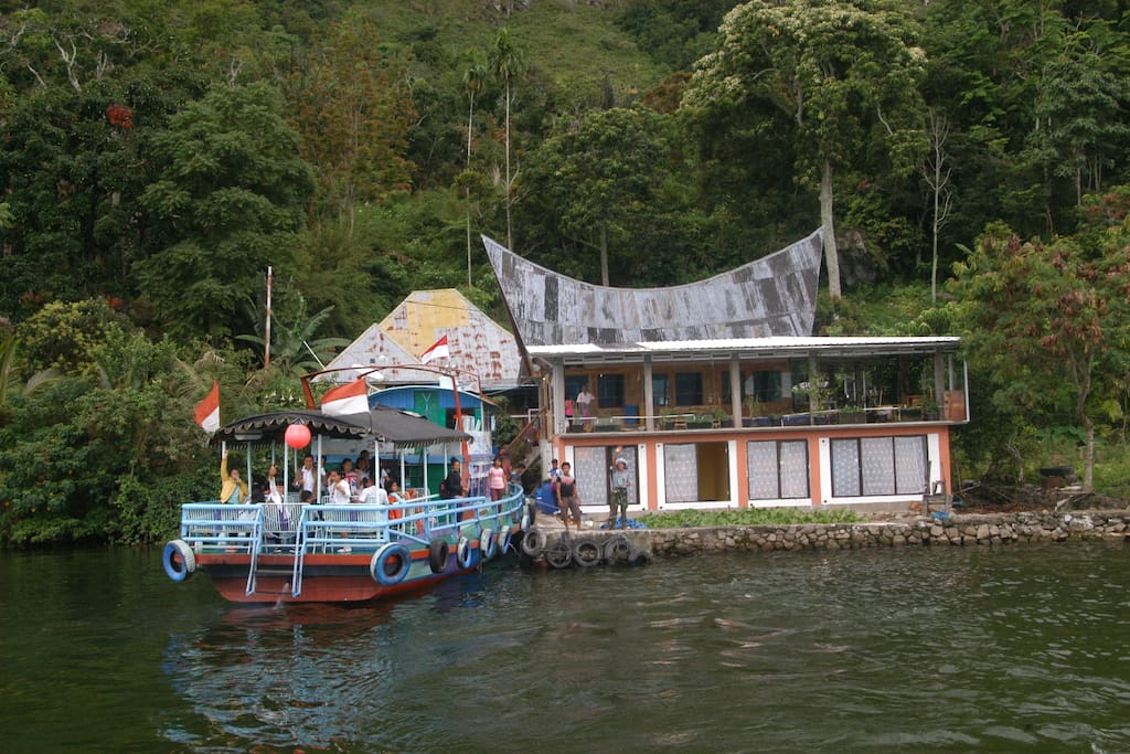 A excursion boat come to our house