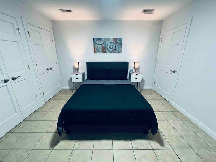 Dhomë gjumi e nivelit të parë - Krevat dopio "Queen"