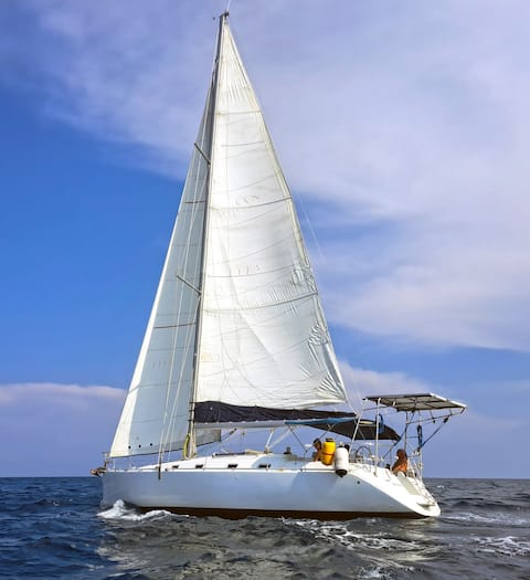 Sailing yacht with captain and diving instructor
