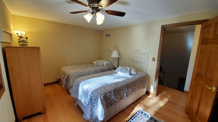 საძინებელი 4