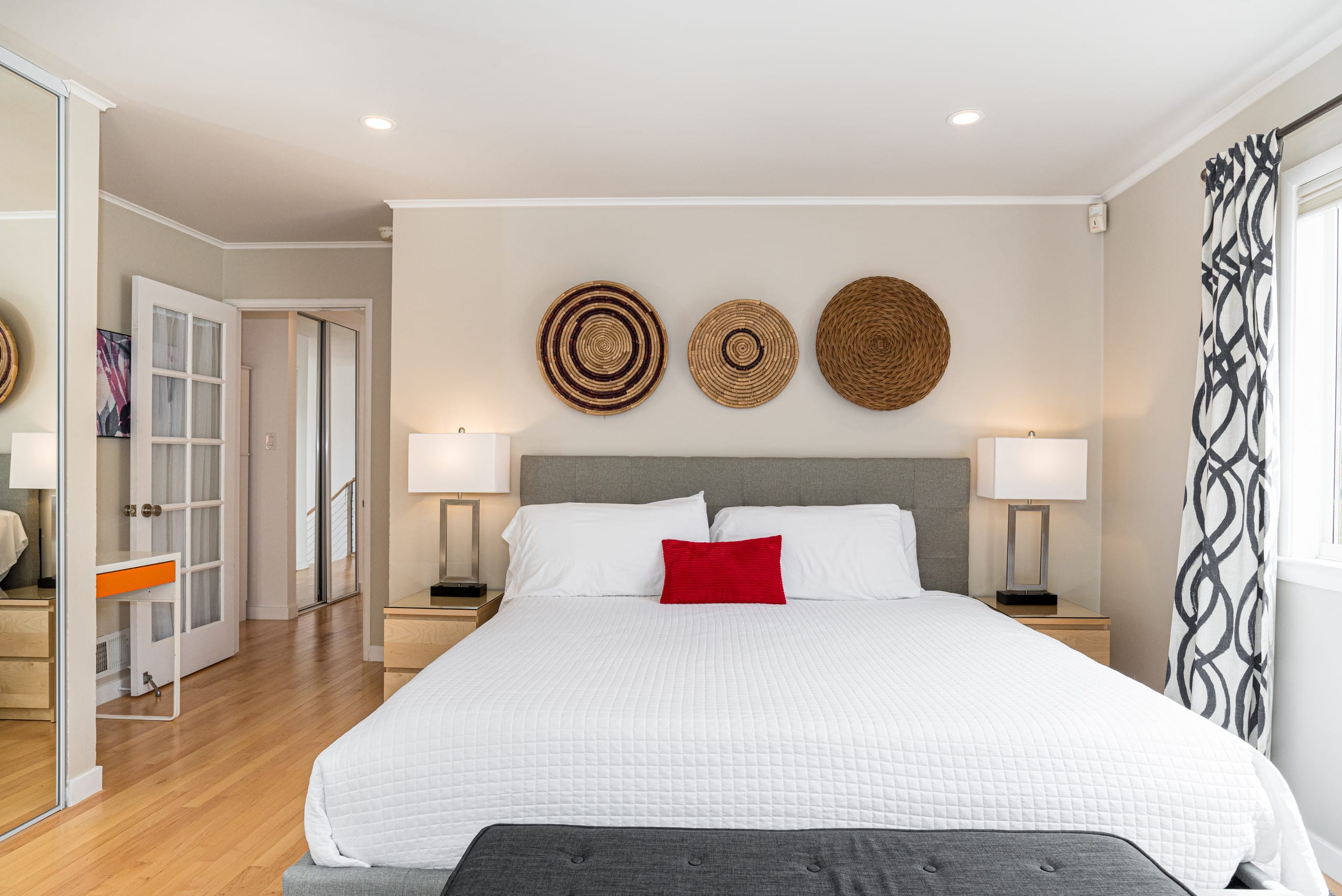 Home in San Francisco · ★4.95 · 3 bedrooms · 3 beds · 2 private baths - Image 39