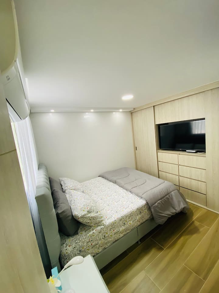 Главна спалня / Habitación Principal