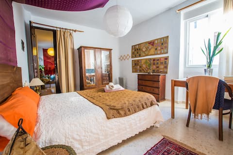 Peaceful&beautiful room in the center 1