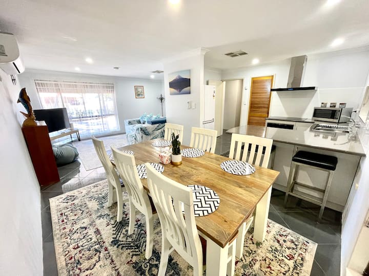 Kalgoorlie Holiday Rentals & Homes Western Australia, Australia Airbnb