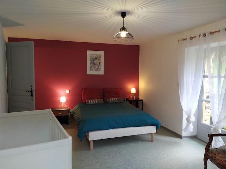 ห้องนอน 2 (Bedroom 2)