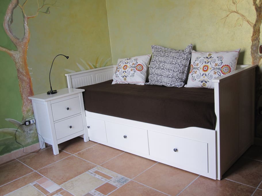 Bedroom 2 (with sofabed)