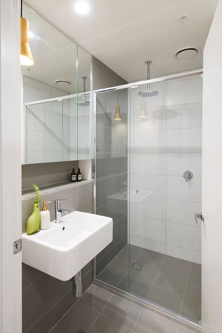 Entry bathroom