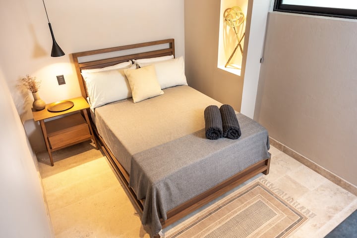 Fifth bedroom double size bed/ quinta habitación cama matrimonial 