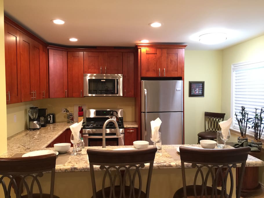 Kitchen with Bar