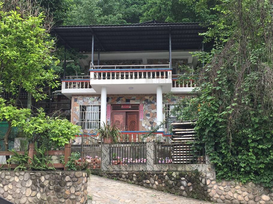 院子前楼