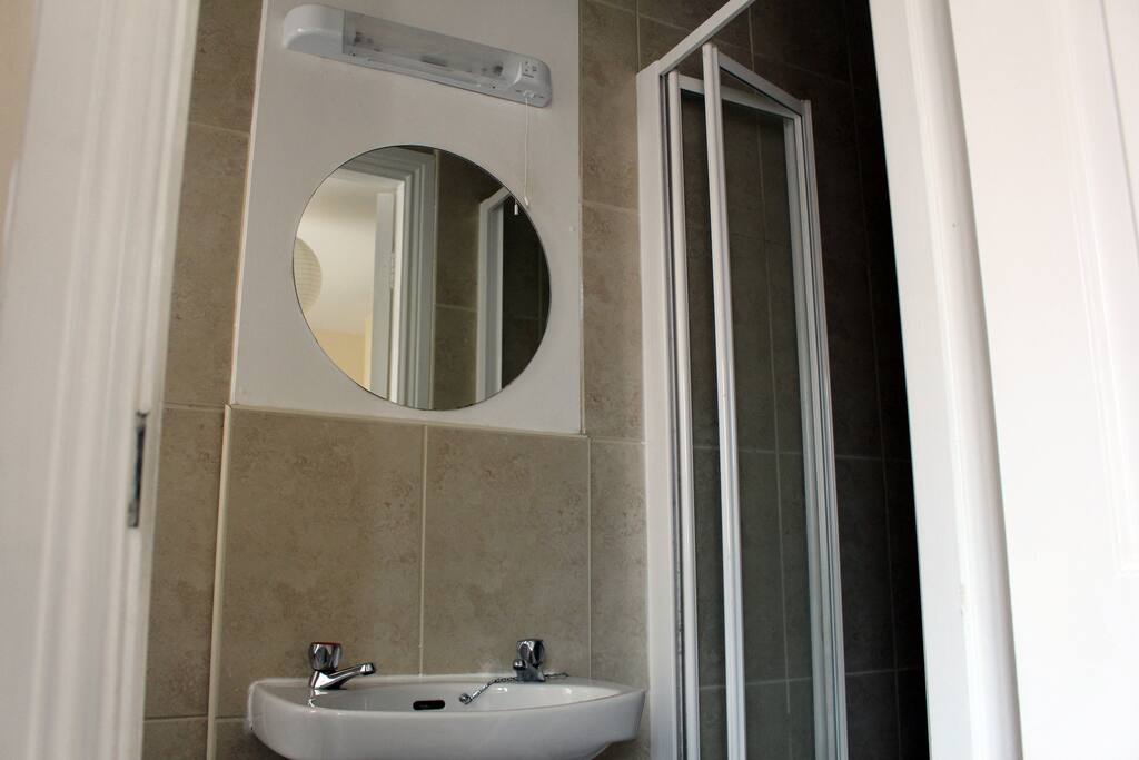 Ensuite Bathroom