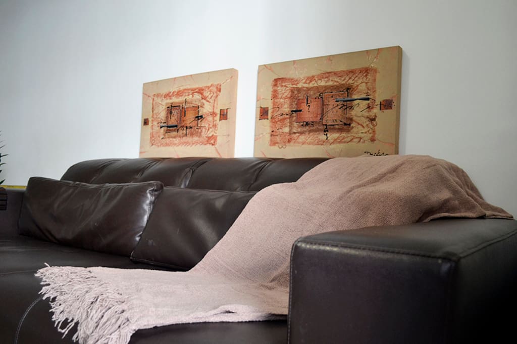 LIVING ROOM COUCH