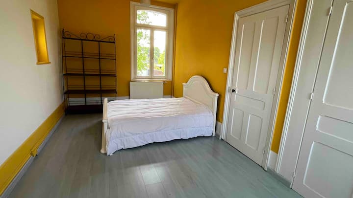 საძინებელი 1