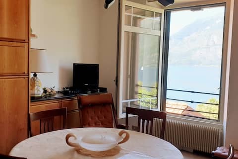 Top Airbnb: Superb view of Lake Como-free private parking a Perledo