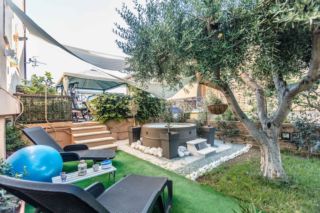 Spa benessere di lusso in giardino