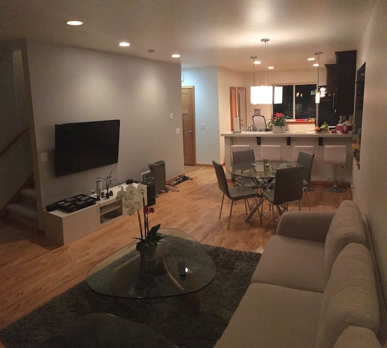 2nd floor: Shared Living Area
