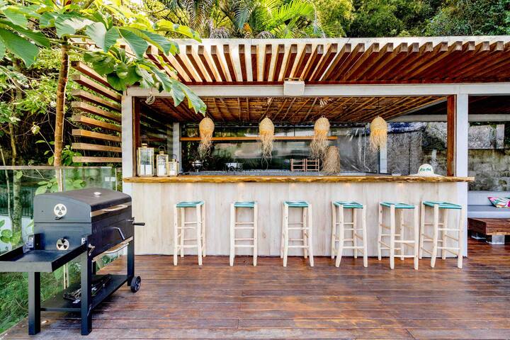 Magnifique villa avec piscine vue mer. gallery image 3