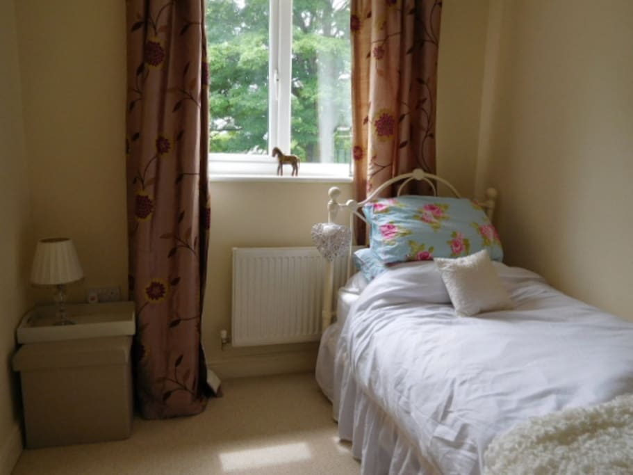 Single bedroom