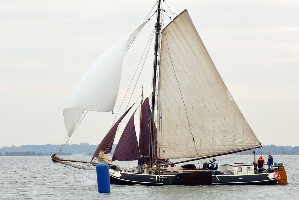At summertime you can book her for sailing threw the internet; zuiderzeezeilen