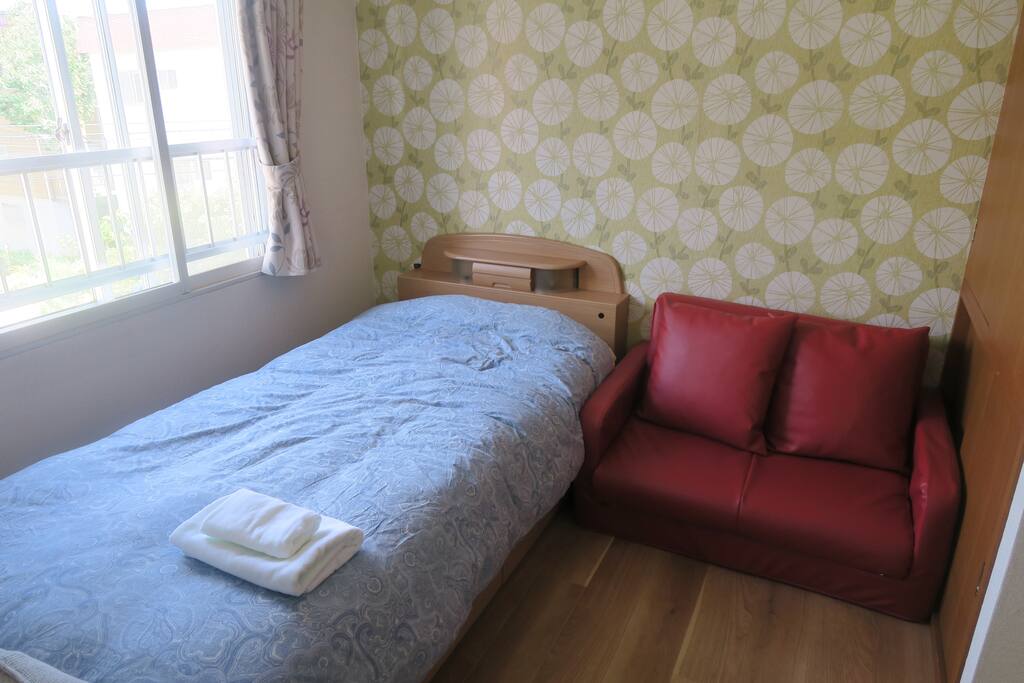 Bed and foldable sofa.