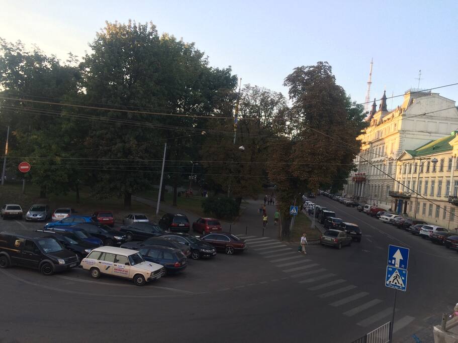 Вигляд з вікна