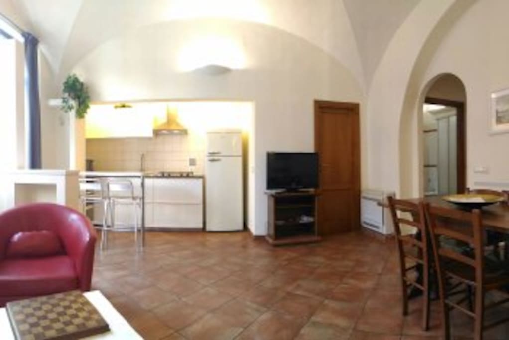GRANDE SOGGIORNO 29 SQM - APPARTAMENTO INSONORIZZATO CLIMATIZZATO CALDO FREDDO