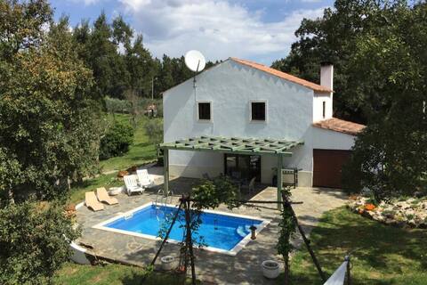 Casa dos Cavalos, surrounded by nature