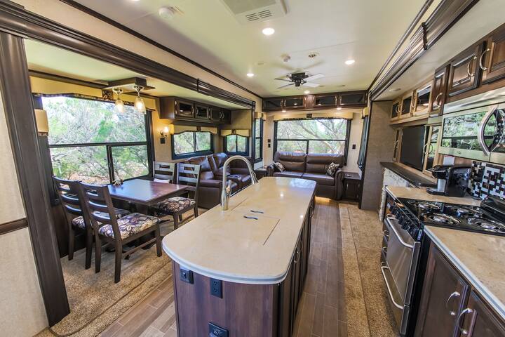 Airbnb Austin Vacation Rentals Places To Stay Texas