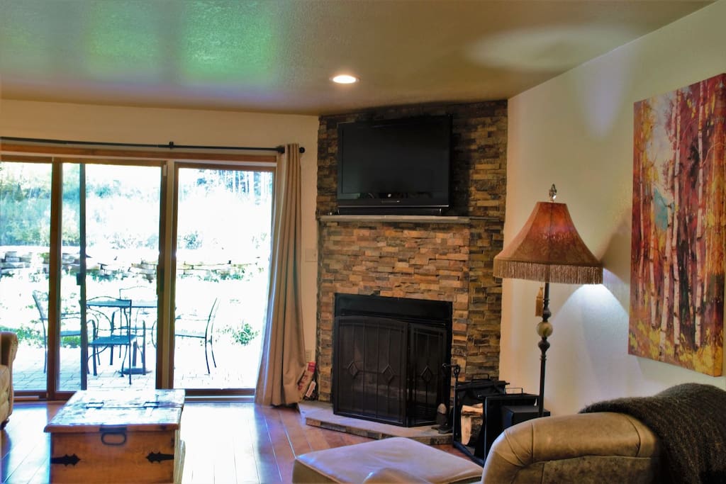 Hardwood floors, outdoor patio.