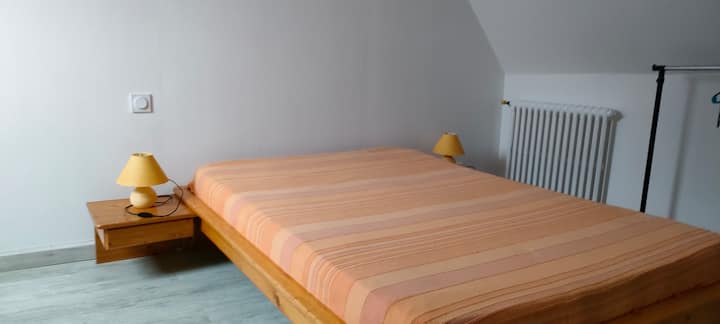 ไม่รวมผ้าปูที่นอน 140 เตียง 