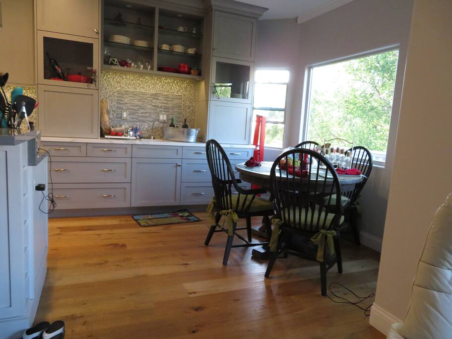 Beverage bar includes an always hot unit---and it's boiling hot for French press coffee and tea!