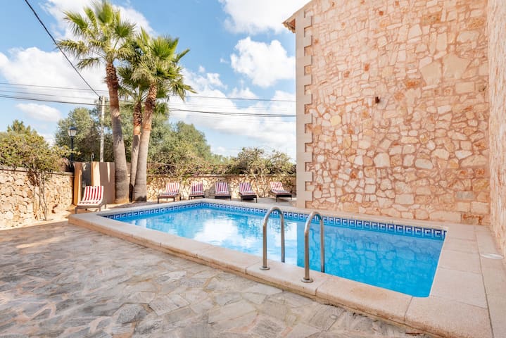 Es Cantó gallery image 2