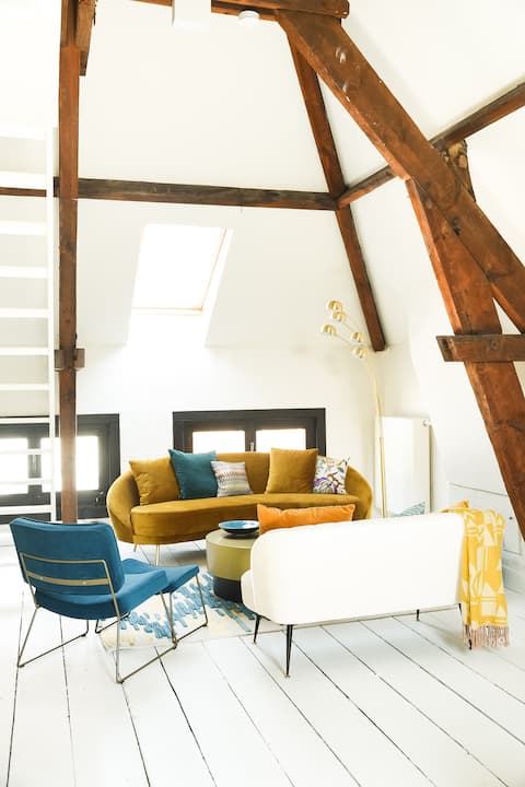 The Loft - Shifting Scenery