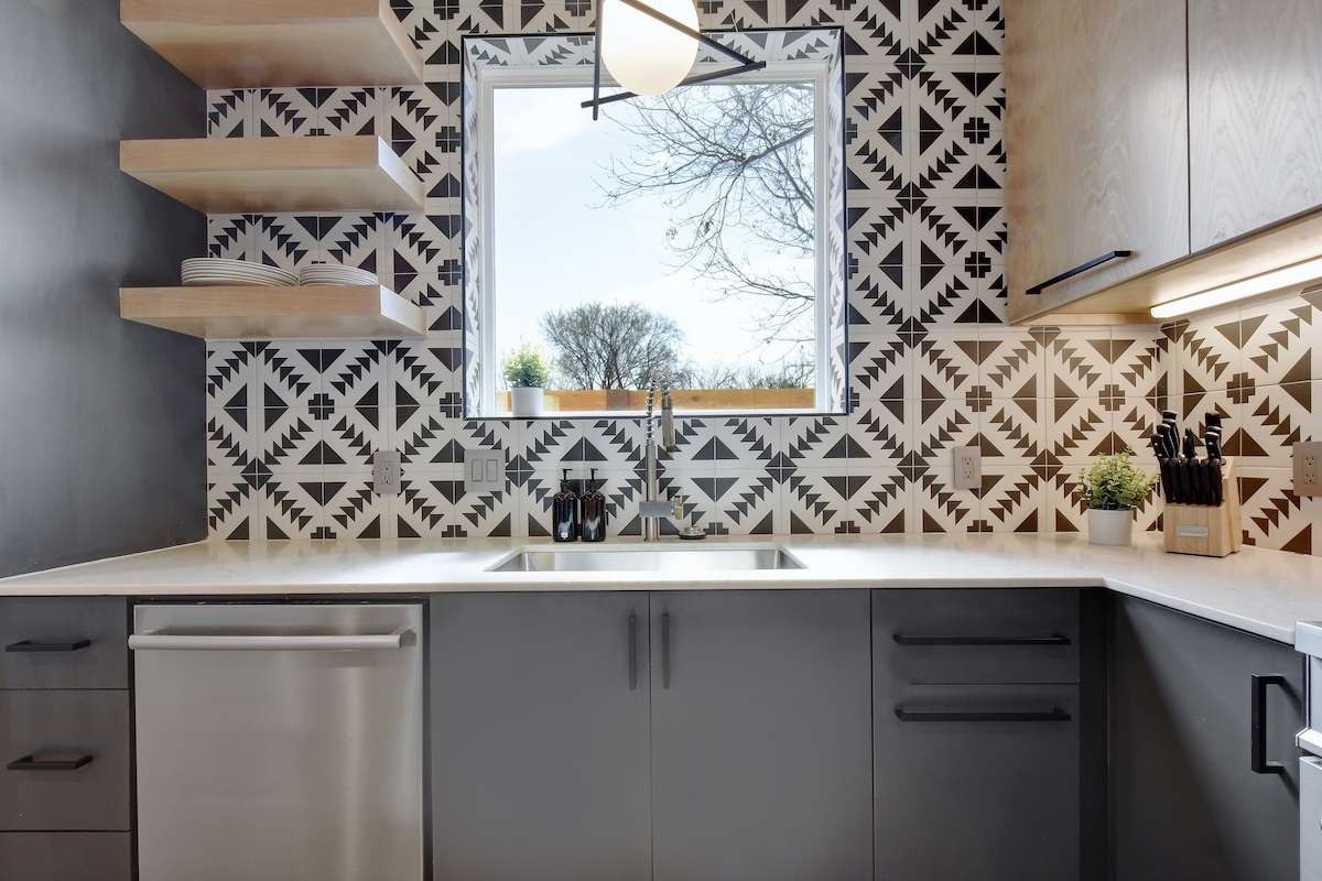 Bright + Stylish Oasis | East ATX, Near Downtown