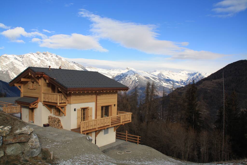 Brand new chalet with stunning views