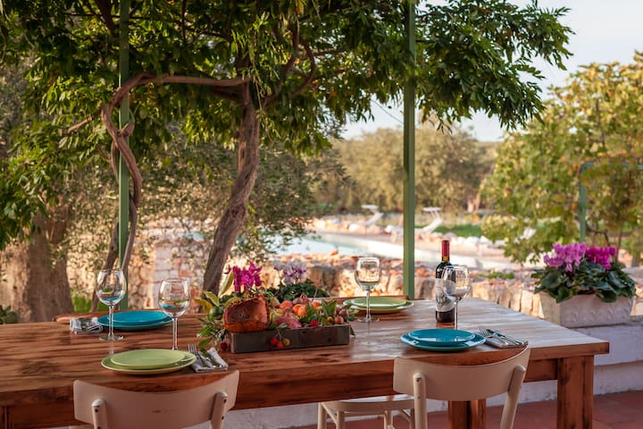 Trulli with pool in Monopoli for 5 guests