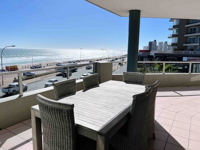 Sunset View gallery image 4