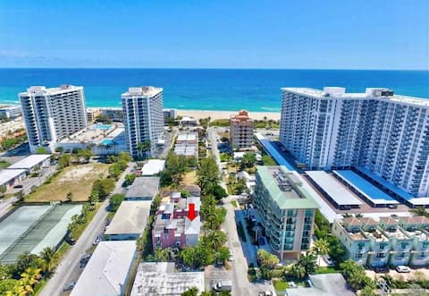 Top performing Airbnb: Beach Townhome Steps to Sand in Pompano Beach