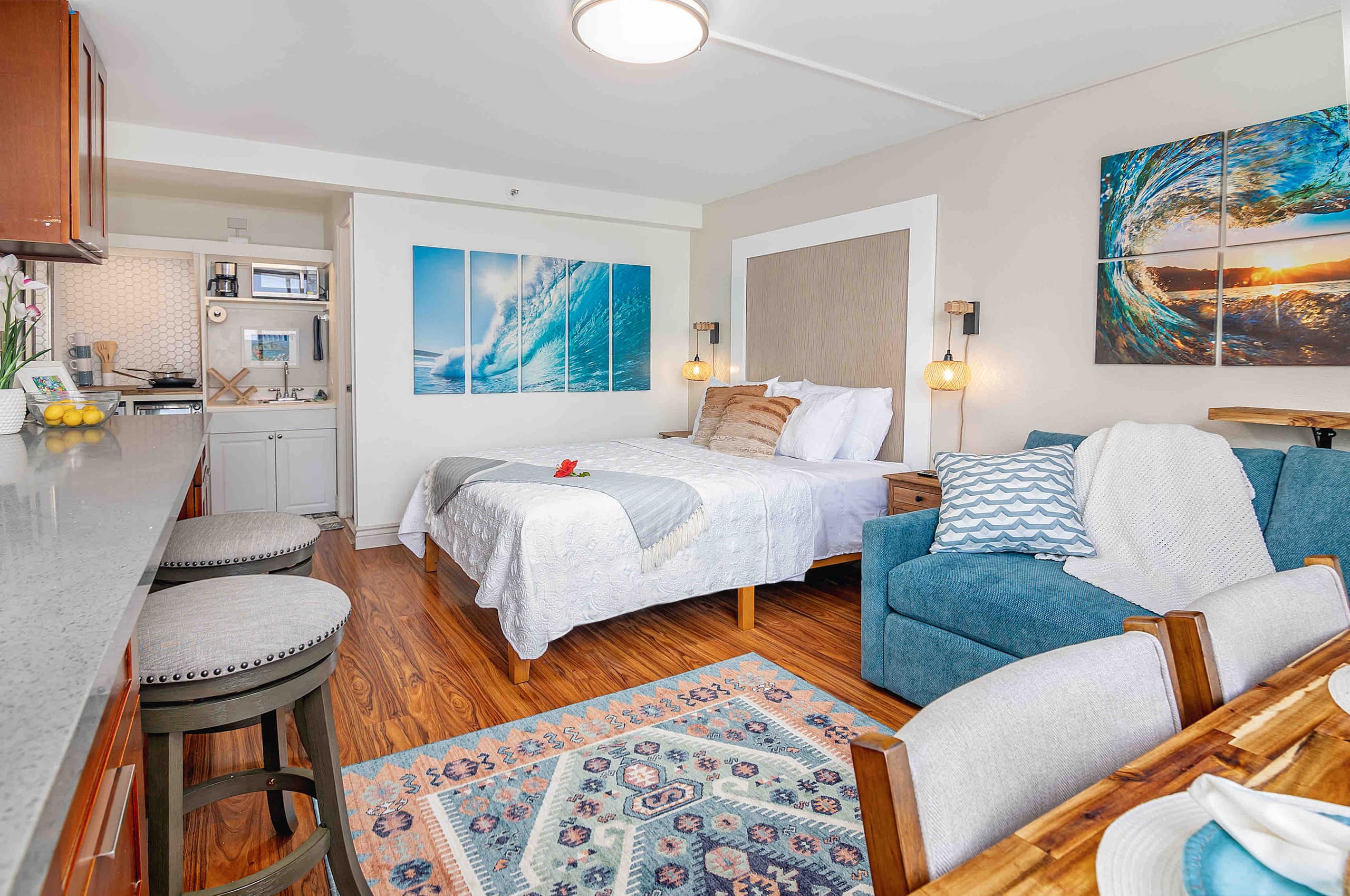 Condo in Honolulu · ★4.72 · Studio · 2 beds · 1 private bath - Image 5