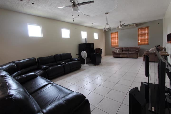 Big Family House - Gurabo