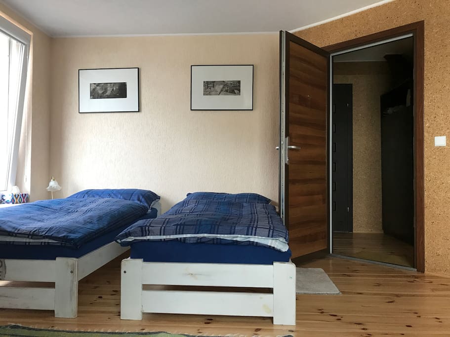 Pokoj/Room/Zimmer
