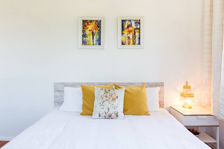 Cascais Beach Garden Villa gallery image 4